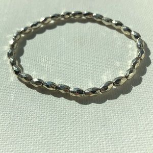 Stretch Silver Oval Bead Bracelet - Small